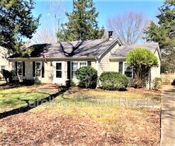 7818 Surreywood Pl in Charlotte, NC - Building Photo