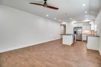 614 E College St in Sherman, TX - Building Photo - Building Photo