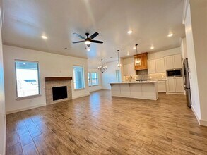 9333 SW 42nd St in Oklahoma City, OK - Building Photo - Building Photo