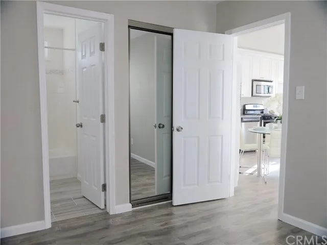 6580 S Van Ness Ave in Los Angeles, CA - Building Photo - Building Photo