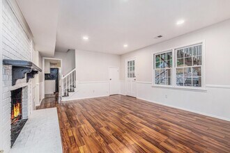 701 McNabb Ct in Matthews, NC - Building Photo - Building Photo