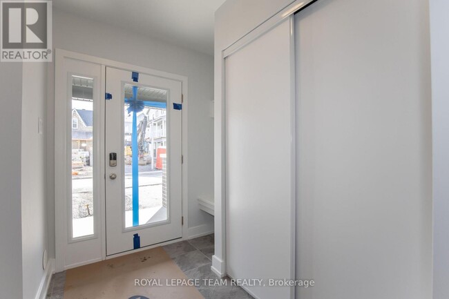 748 Kinstead Private in Ottawa, ON - Building Photo - Building Photo