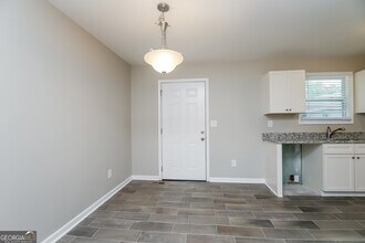 2498 Winding Creek Dr in Lithia Springs, GA - Building Photo - Building Photo
