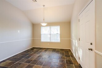 2100 NE 4th St in Moore, OK - Building Photo - Building Photo