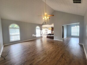 199 Solomon Dr in Ellenwood, GA - Building Photo - Building Photo