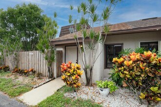 4135 Palm Bay Cir in West Palm Beach, FL - Building Photo - Building Photo