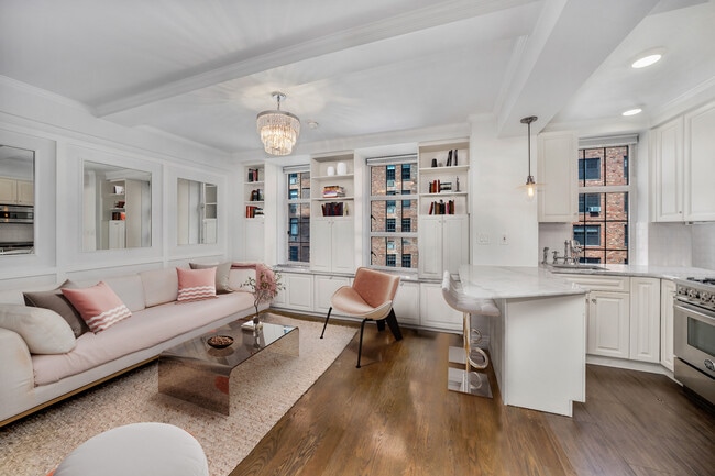 property at 465 W 23rd St