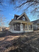 909 3rd Ave in Leavenworth, KS - Building Photo