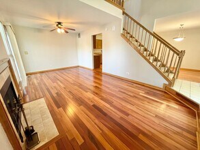 636 Stone Brook Ct in Elk Grove Village, IL - Building Photo - Building Photo