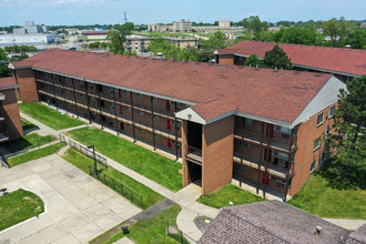 Anthos Gardens in Detroit, MI - Foto de edificio - Building Photo