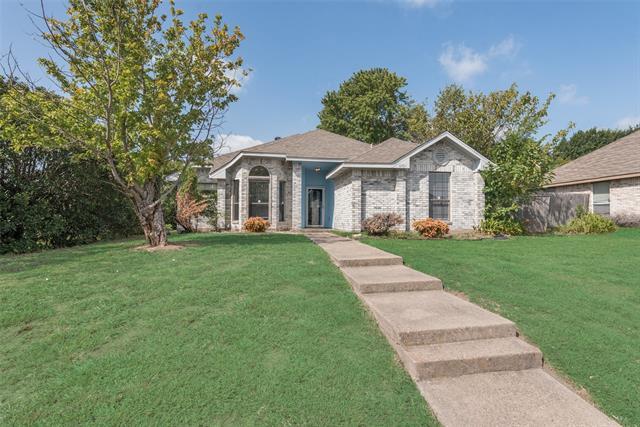 8701 Pheasant Run Dr in Rowlett, TX - Building Photo