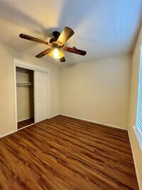 6102 Shadow Isle Ln photo'