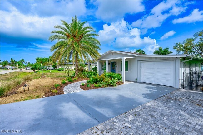 757-101 101st Ave N in Naples, FL - Building Photo - Building Photo