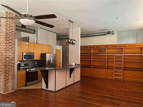 376 Nelson St SW-Unit -B2 in Atlanta, GA - Building Photo - Building Photo