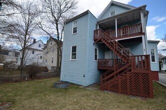 24 Otis St in Melrose, MA - Building Photo - Building Photo