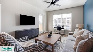 2445 Estrella Pkwy in Goodyear, AZ - Building Photo - Building Photo