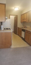 406 Sandhurst Ln in South Elgin, IL - Building Photo - Building Photo