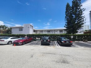 819 N Ocean Blvd in Pompano Beach, FL - Building Photo - Building Photo