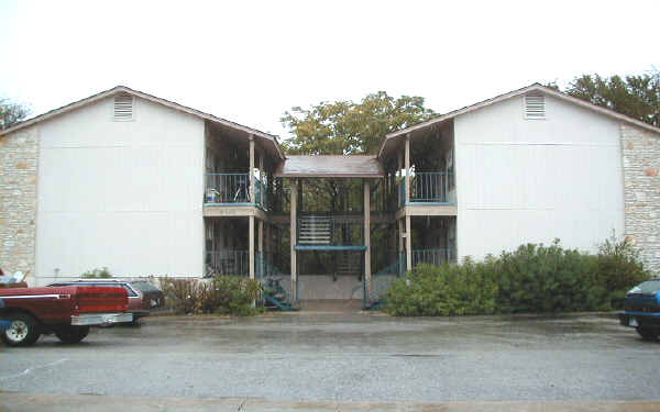 2620 Ektom Dr in Austin, TX - Building Photo - Building Photo