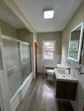 552 Chandler St, Unit Unit 2 in Worcester, MA - Building Photo - Building Photo