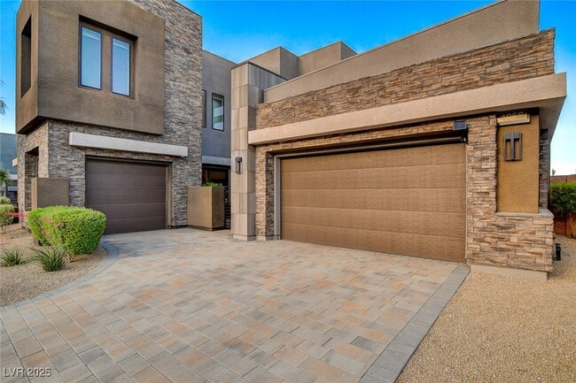 property at 4056 Desert Trce Ct