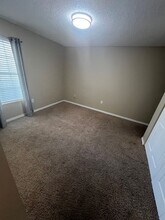 221 Lake Brook Cir in Brandon, FL - Building Photo - Building Photo