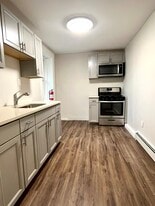 23 Pompton Rd, Unit BE in Haledon, NJ - Building Photo