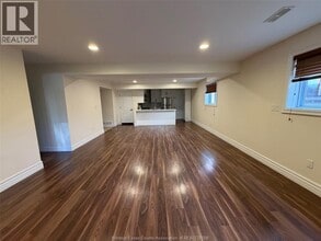 2148 Everts Ave in Windsor, ON - Foto de edificio - Building Photo