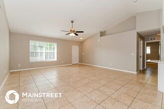 749 Colyer St E in Lehigh Acres, FL - Building Photo - Building Photo