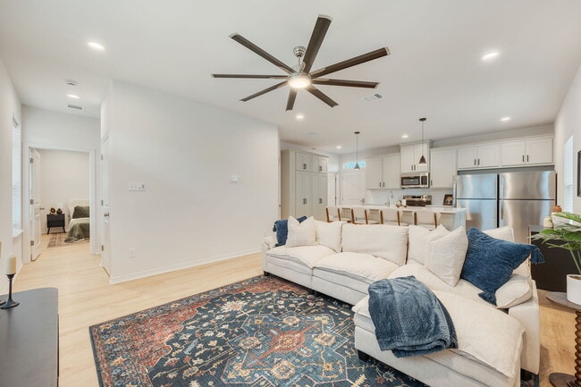 208 Richards St in College Station, TX - Building Photo - Building Photo