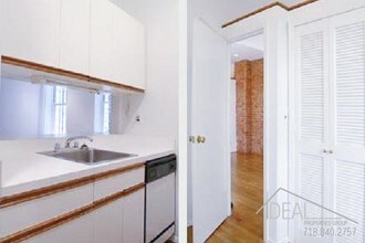 337 E 85th St-Unit -5R in New York, NY - Building Photo - Building Photo