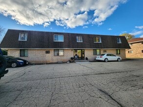 2500 Honey Lou Ct in Appleton, WI - Building Photo - Building Photo