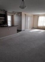 11803-11822 22 Ave SW in Edmonton, AB - Building Photo