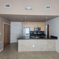 1917 Upland Dr, Unit 1 in Edinburg, TX - Building Photo