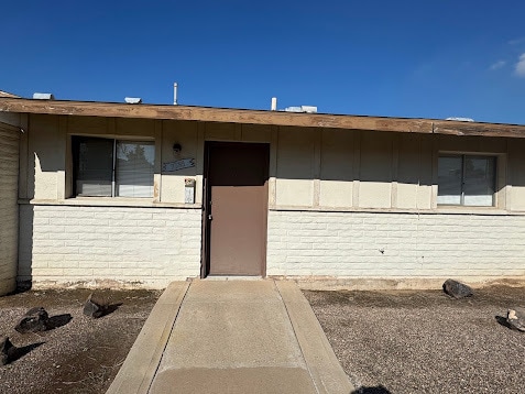 property at 7133 W Pierson St