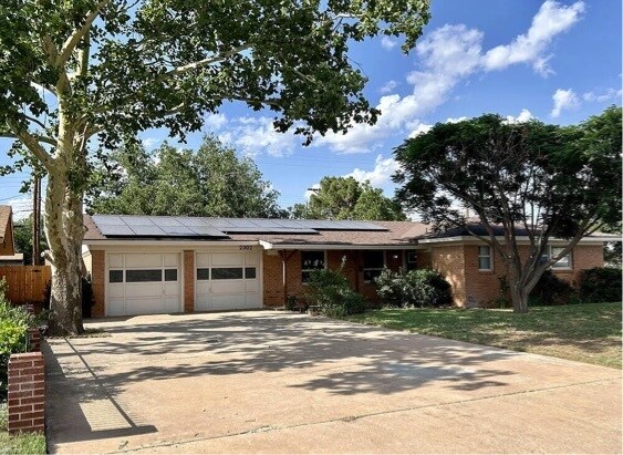 2302 54th St in Lubbock, TX - Building Photo