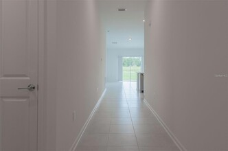 321 Loch Ct in Davenport, FL - Foto de edificio - Building Photo