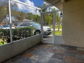 119 Oberlin Rd in Venice, FL - Building Photo - Building Photo
