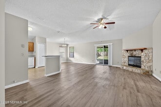 12119 Cancun Dr in Jacksonville, FL - Building Photo - Building Photo