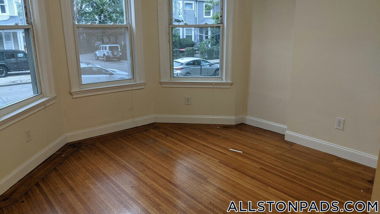 55 Ashford St in Boston, MA - Building Photo