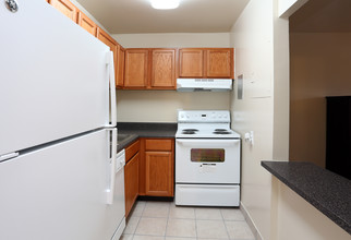 Remington Place in Fort Washington, MD - Building Photo - Interior Photo