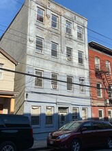 143 School St in Yonkers, NY - Building Photo - Building Photo