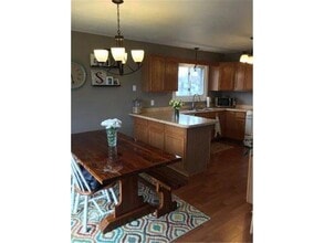 9700 Thomas Ave N in Minneapolis, MN - Building Photo - Building Photo