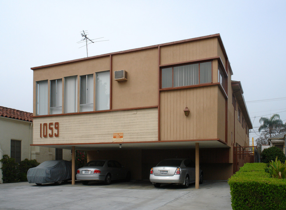 1059 S Corning St in Los Angeles, CA - Building Photo