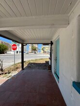 102 87th Ave in Treasure Island, FL - Foto de edificio - Building Photo