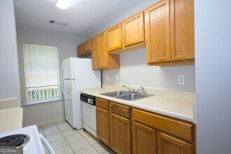 1683 Cannonball Ct NW in Lawrenceville, GA - Building Photo - Building Photo
