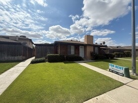 5901 Nogal Ave in Bakersfield, CA - Building Photo