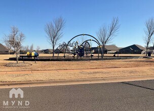 18101 Manera Wy in Edmond, OK - Foto de edificio - Building Photo