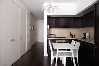 95 Wall St in New York, NY - Building Photo - Building Photo