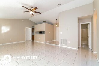 657 Koala Ct in Kissimmee, FL - Foto de edificio - Building Photo